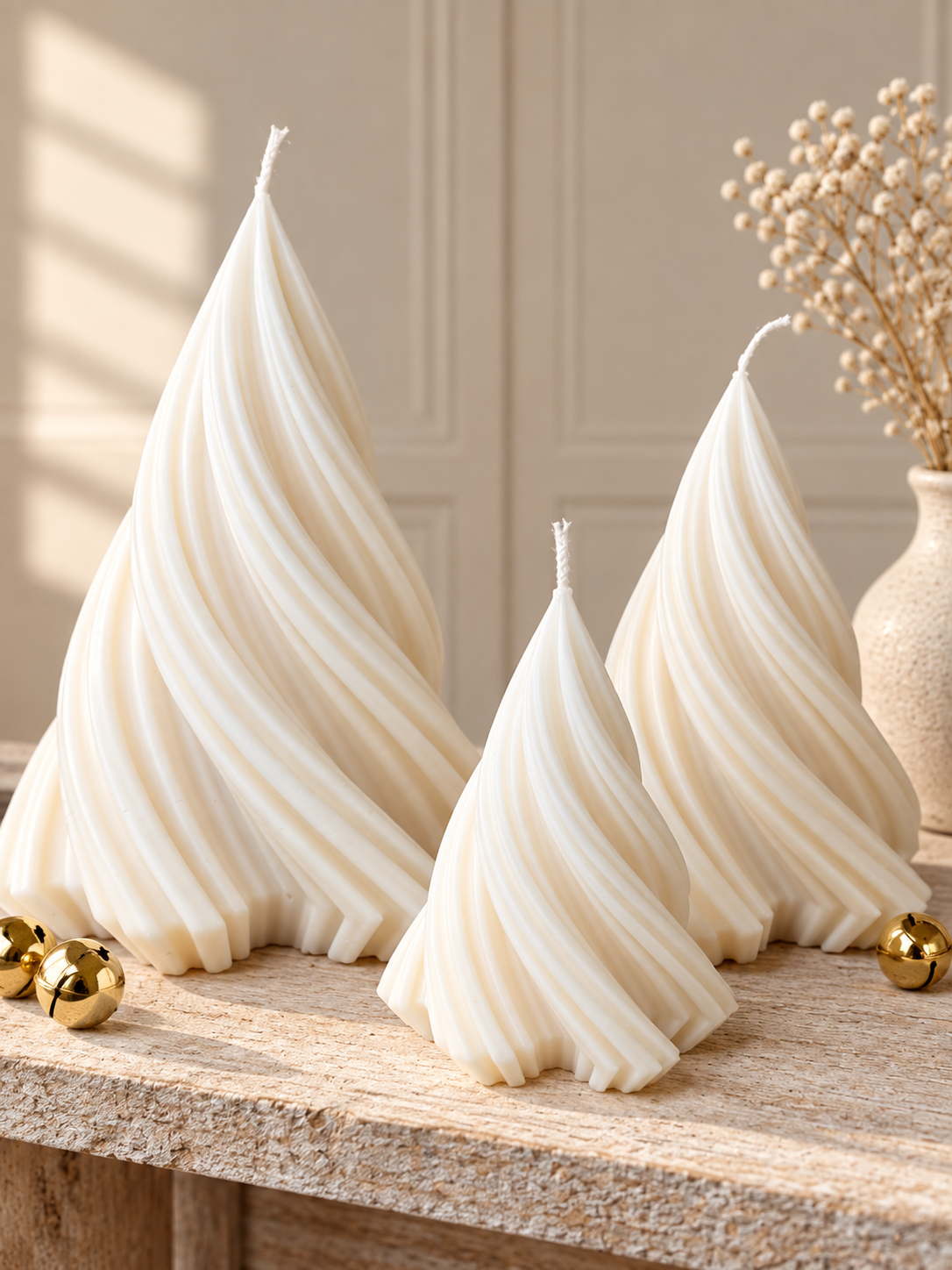 Swirl Tannenbaum – handgegossene Rapswachskerze